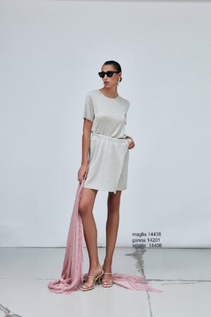 Art. 14438 Maglia – Art. 14436 Scialle – Art. 14201 Gonna